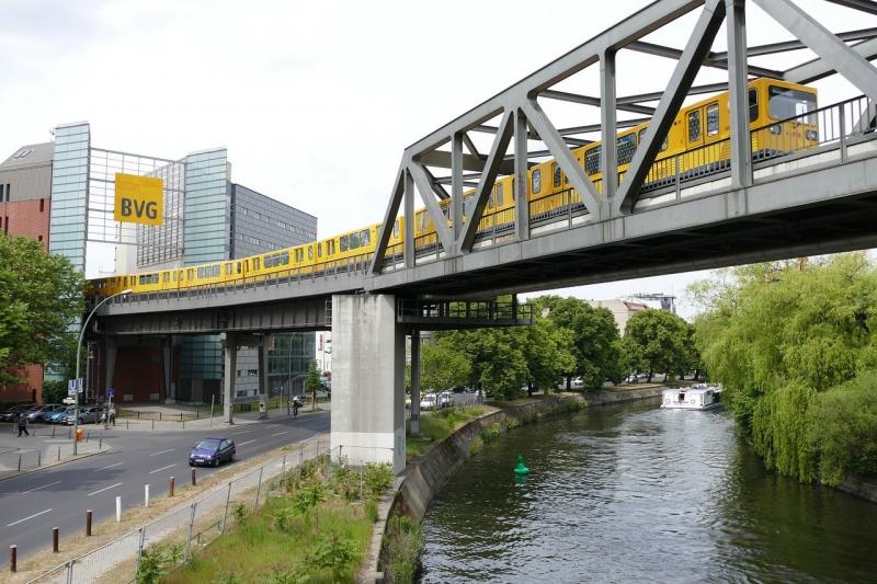 صور لـ #المواصلات #Ubahn #النقل_العام #البرلينية #كروزبرج