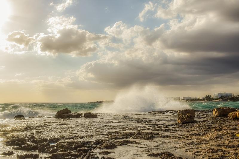 صور لـ #الساحق #عاصفة #بحر #ماء #دفقة #صخري #موجة