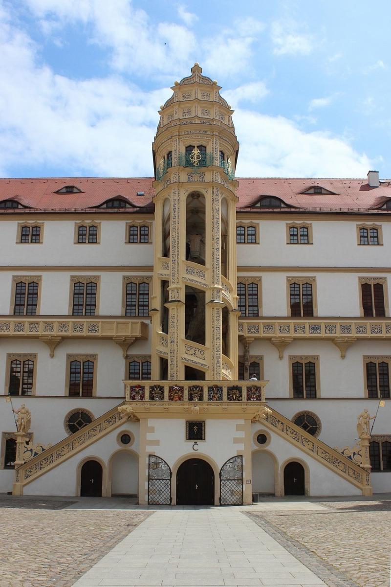 صور لـ #قلعة #درج_حلزوني #عصر_النهضة #في_Wendelstein