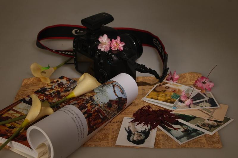 صور لـ #الة_تصوير #كتب #اعد_الاتصال