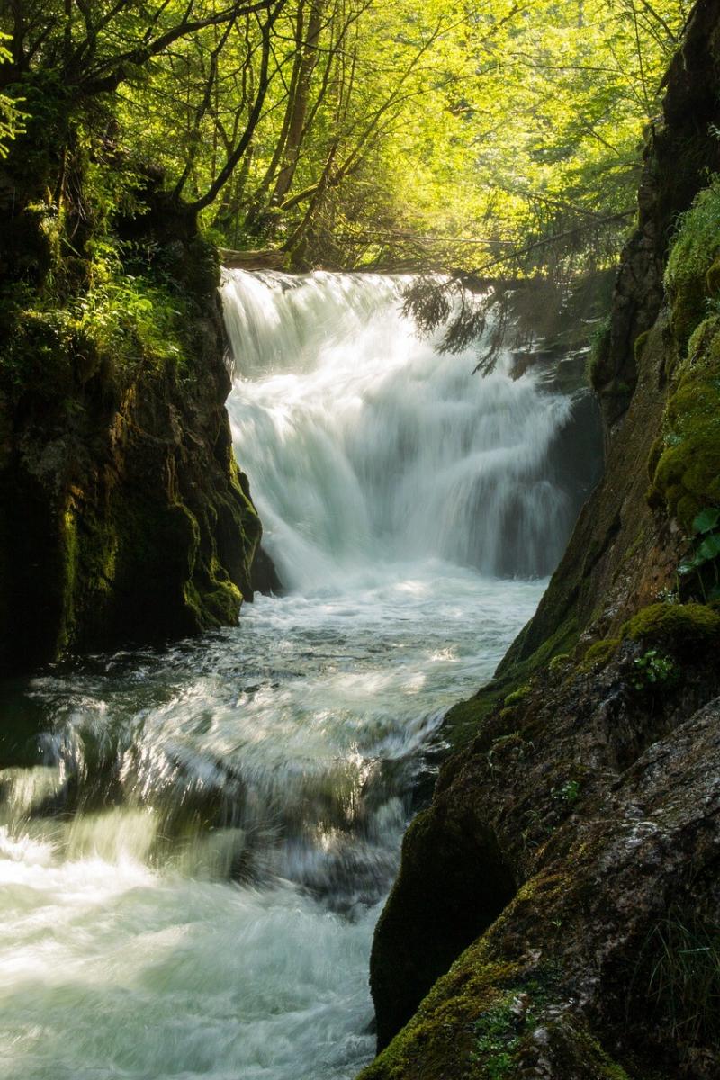 صور لـ #شلال #منتجع_Salzkammergut #النمسا