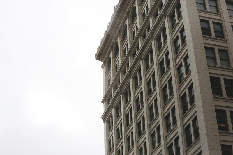 صور لـ #شبابيك #بناء #سماء #مدينة #هندسة_معمارية