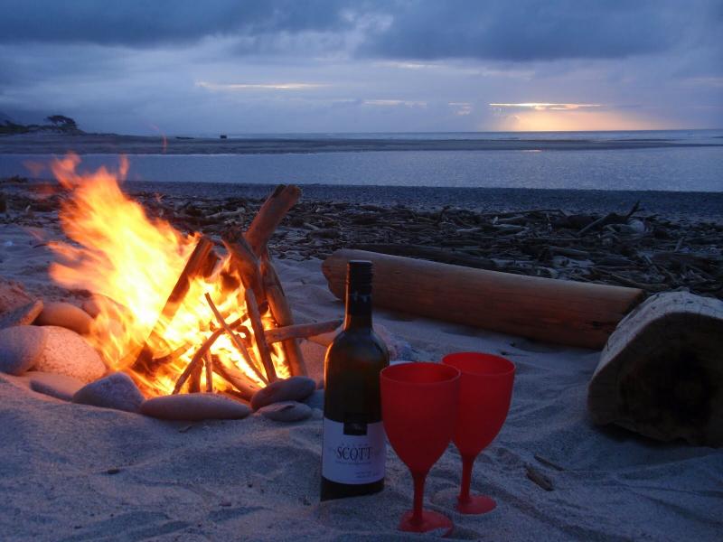 #خلفيات للكتابة عليها #Campfire #نار #مخيم - 41