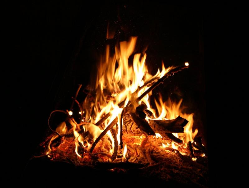 #خلفيات للكتابة عليها #Campfire #نار #مخيم - 27