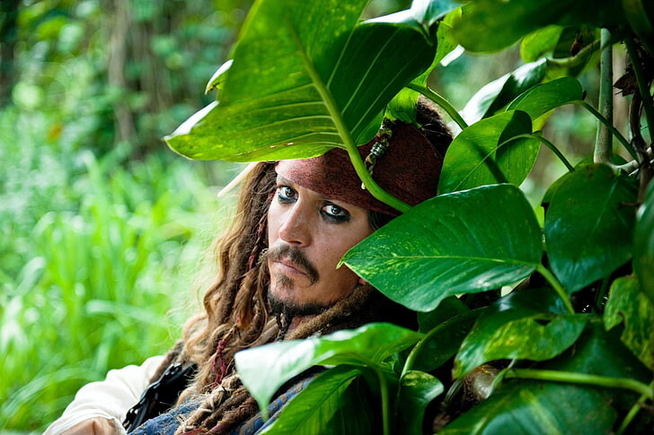 نجم فيلم pirates of the caribbean الممثل #Johnny_Depp #مشاهير - 136