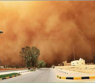 #صورة العاصفة الرملية على محافظة #رفحاء قبل قليل .. #غبار_رفحاء #غبار_السعودية