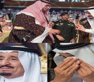  الملك سلمان يبكي اثناء حفل تخرج نجله الأصغر من الثانوية #الملك_سلمان_يبكي_بتخرج_ابنه #السعودية 